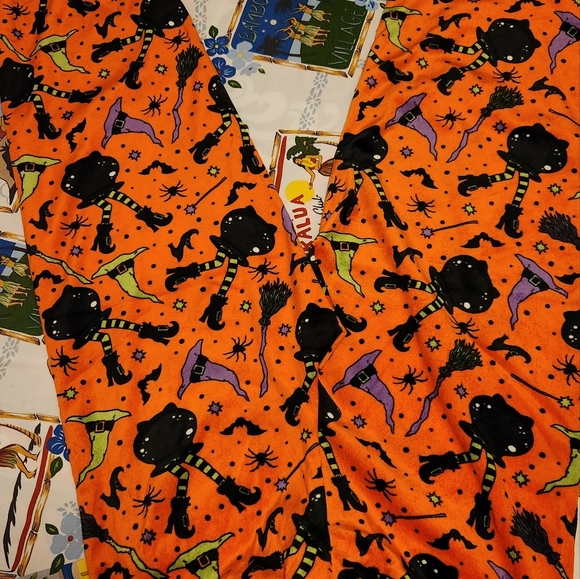 Celebrate Halloween Women's Pants Size Small 4/6 - Picture 2 of 4